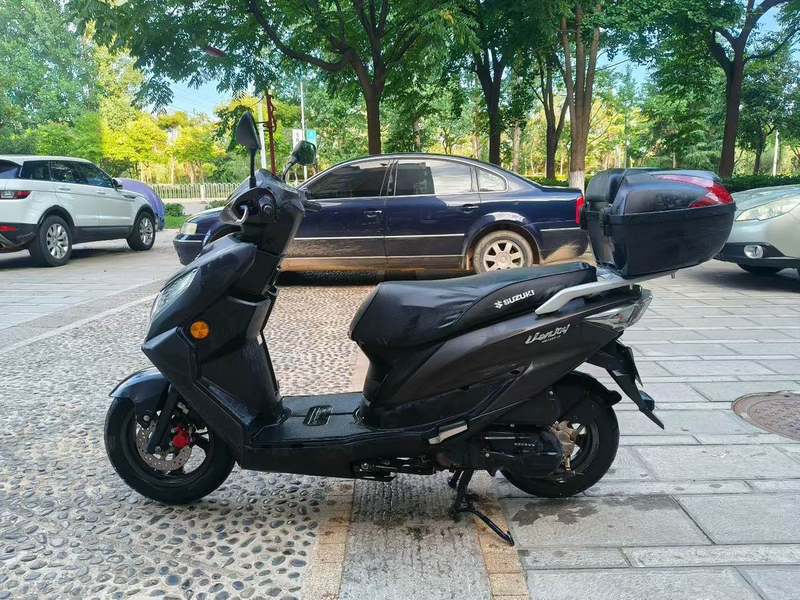 二手济南铃木优驿 UE125T