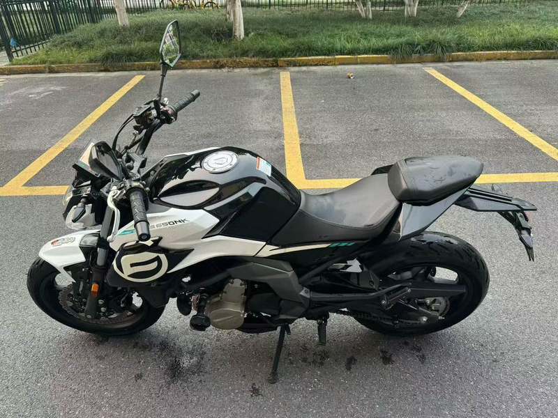 二手春风650NK