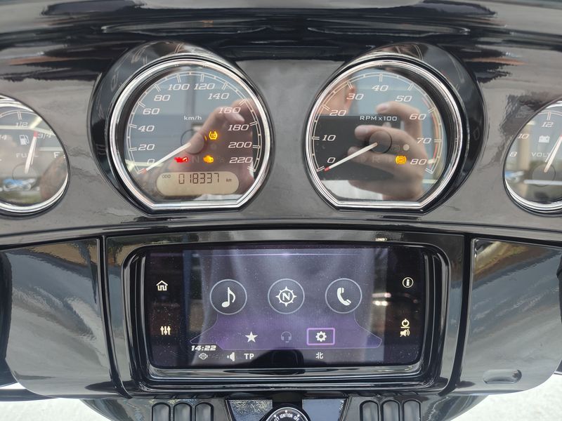 二手哈雷戴维森大道滑翔 Street Glide
