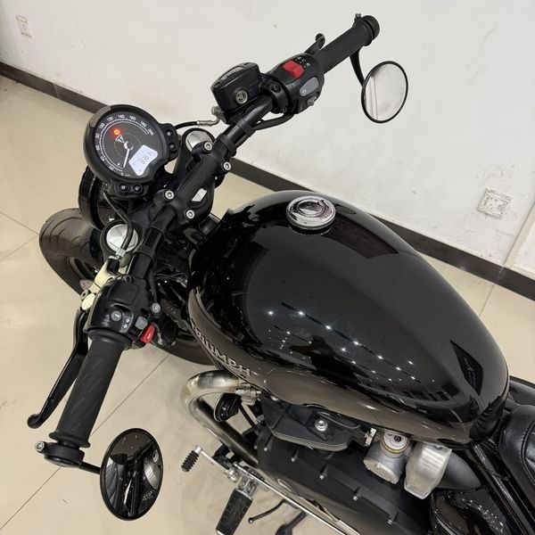 二手凯旋Bonneville Bobber