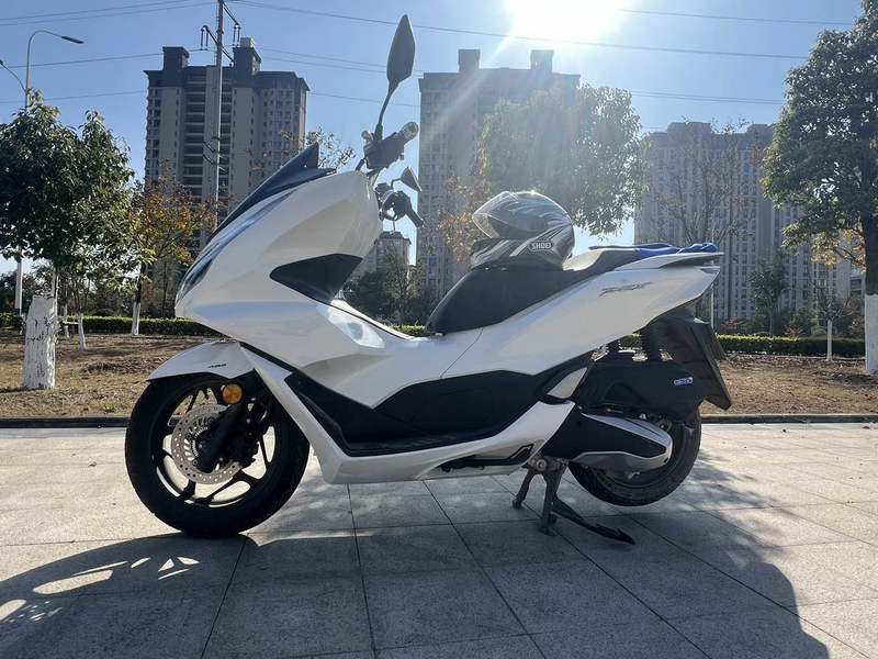 二手五羊本田PCX