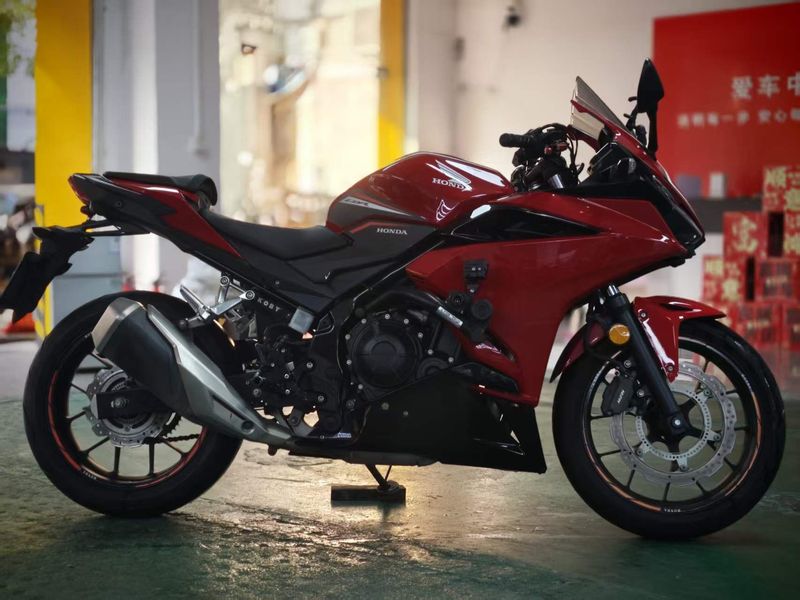 二手本田CBR400R