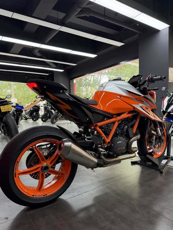 二手KTMR2R1290 Super Duke