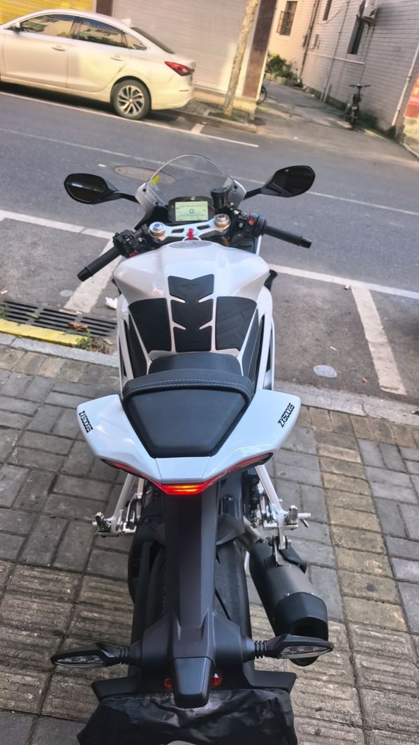 二手张雪机车500RR