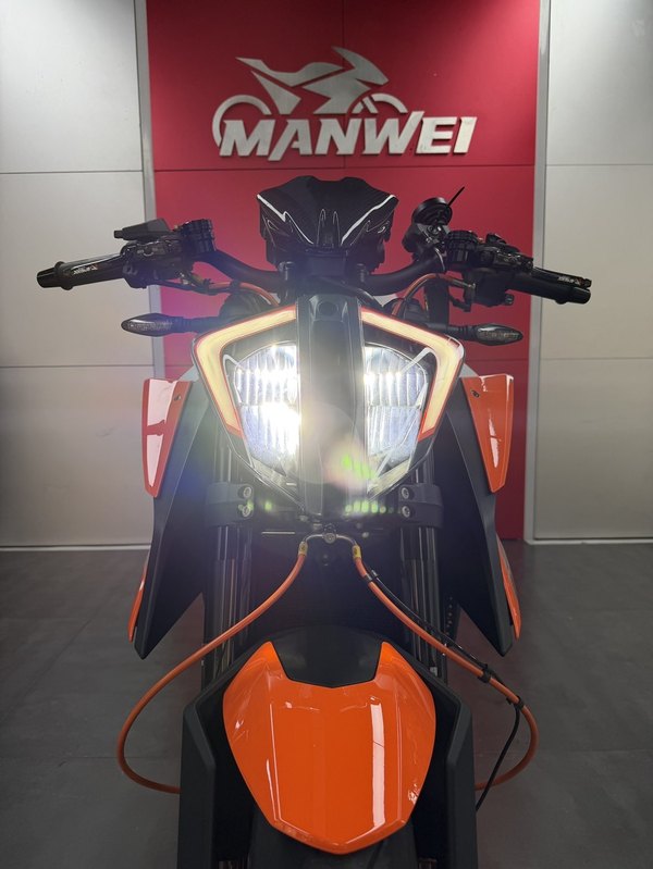 二手KTMR2R1290 Super Duke
