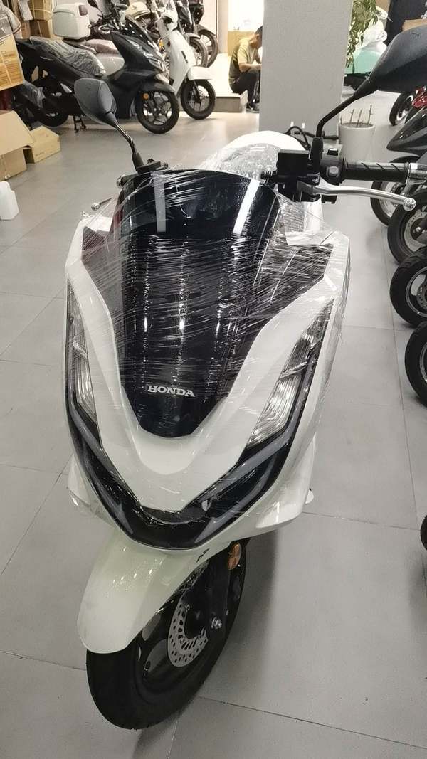 二手五羊本田PCX
