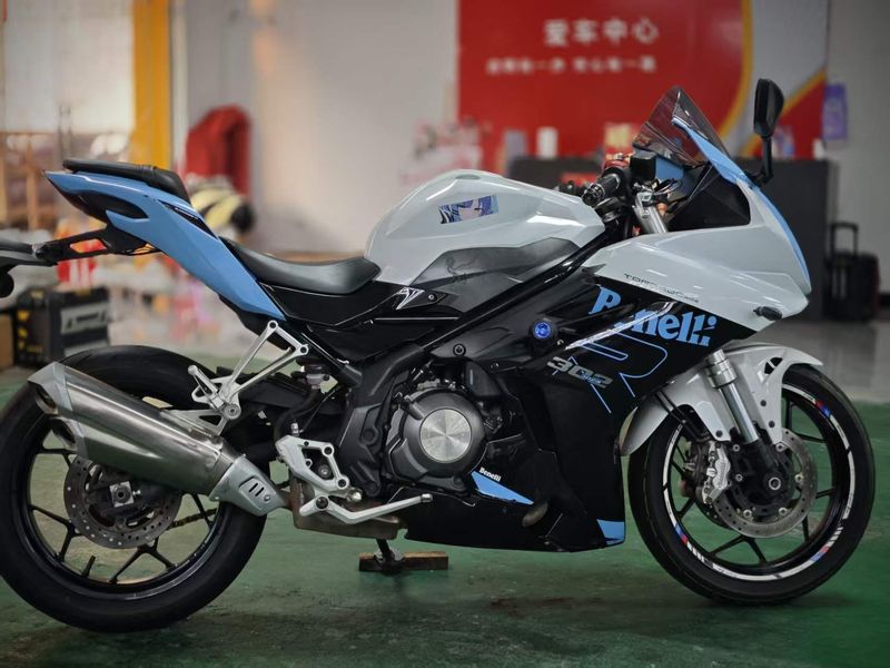 二手贝纳利龙卷风 Tornado 302R