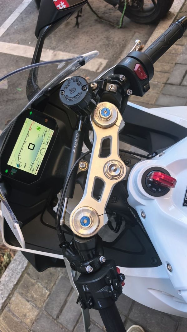 二手张雪机车500RR