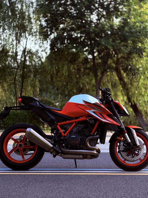 二手KTMR2R1290 Super Duke