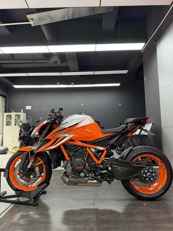 二手KTMR2R1290 Super Duke