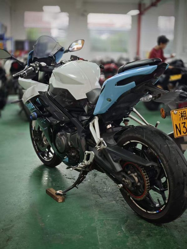 二手贝纳利龙卷风 Tornado 302R