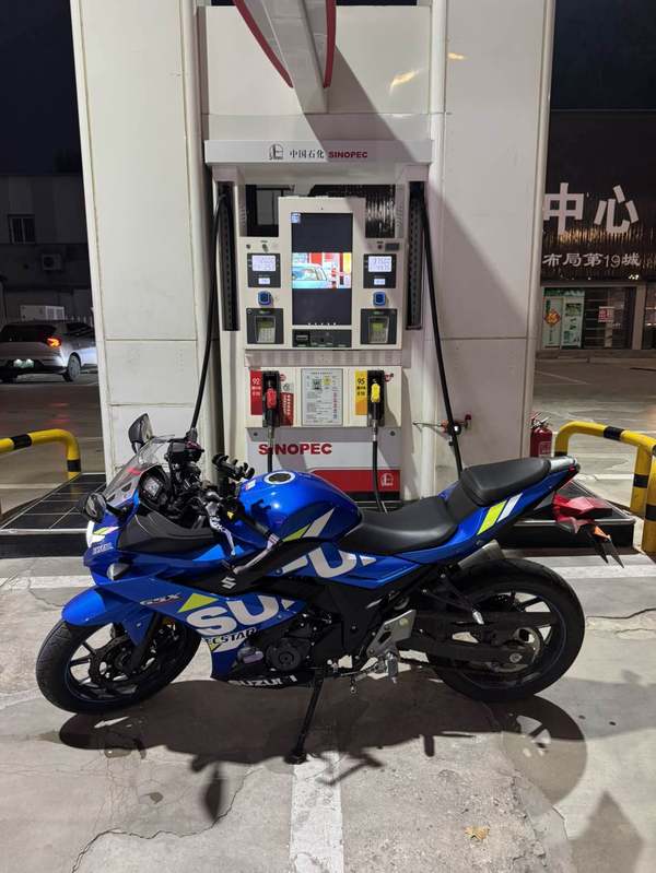 二手豪爵铃木GSX250R
