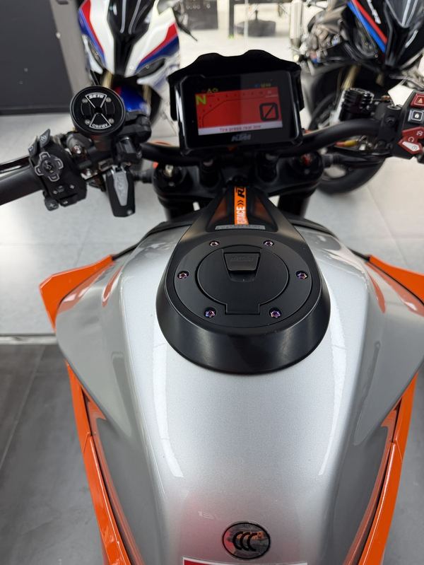 二手KTMR2R1290 Super Duke