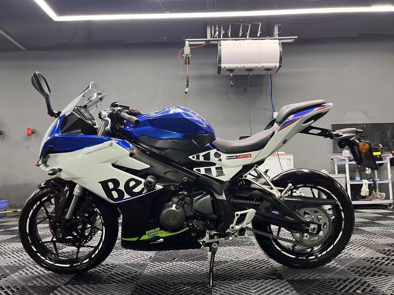 二手贝纳利龙卷风 Tornado 252R