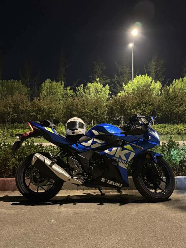二手豪爵铃木GSX250R