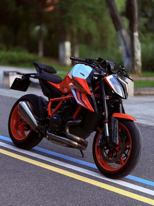 二手KTMR2R1290 Super Duke