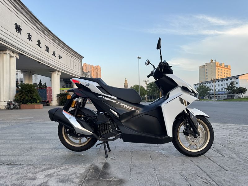二手QJMOTOR鸿150S