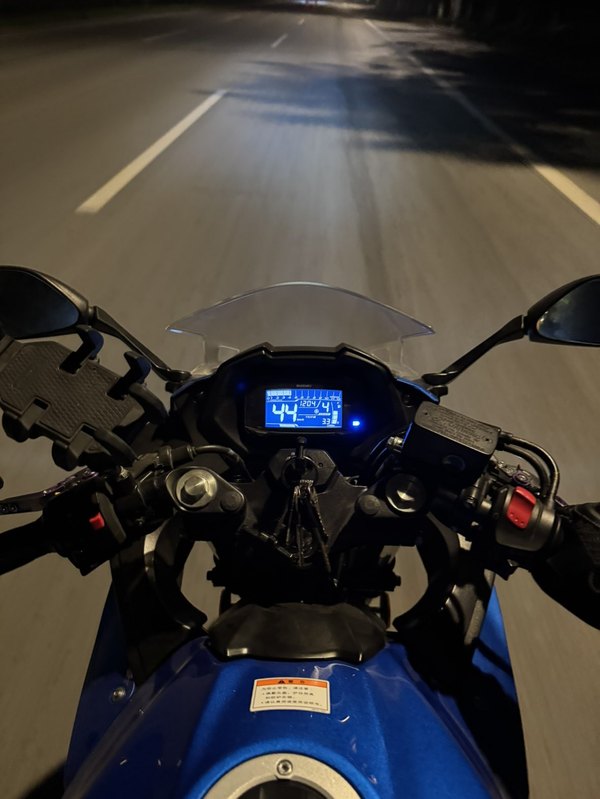 二手豪爵铃木GSX250R