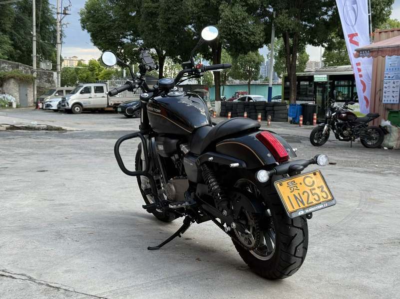 二手QJMOTOR闪300
