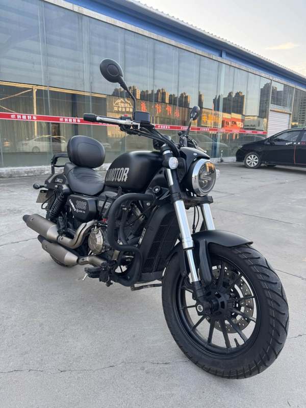二手QJMOTOR闪300