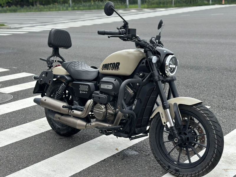 二手QJMOTOR闪300