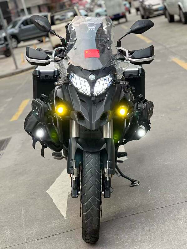 二手贝纳利金鹏 TRK502