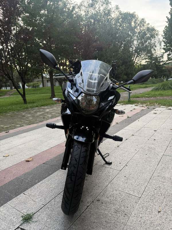 二手豪爵铃木GSX250R