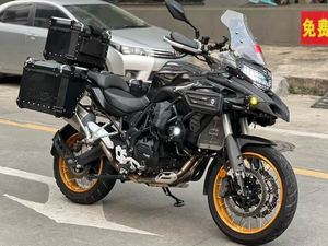 二手贝纳利金鹏 TRK502