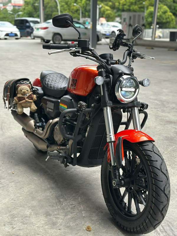 二手QJMOTOR闪300