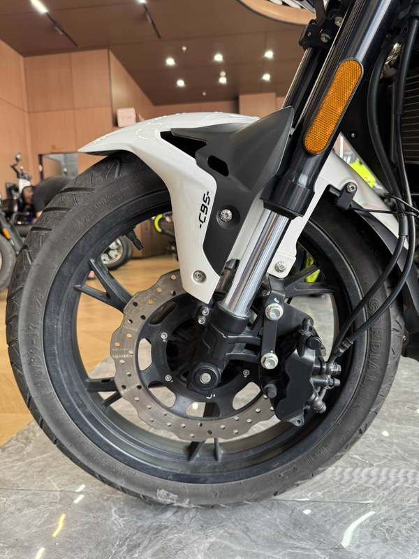 二手贝纳利小迅龙 BN150S