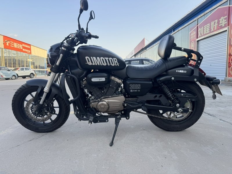 二手QJMOTOR闪300