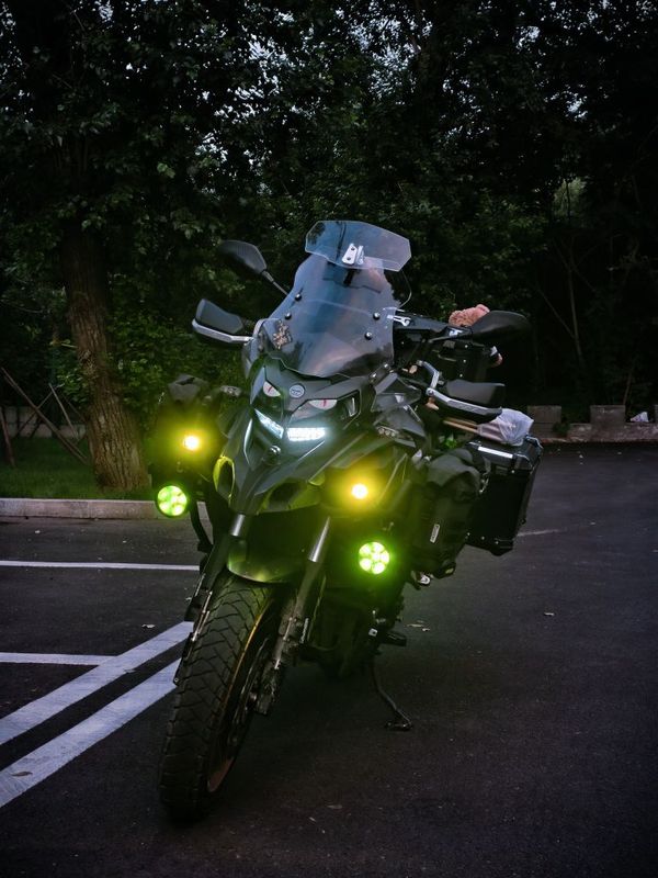 二手贝纳利金鹏 TRK502