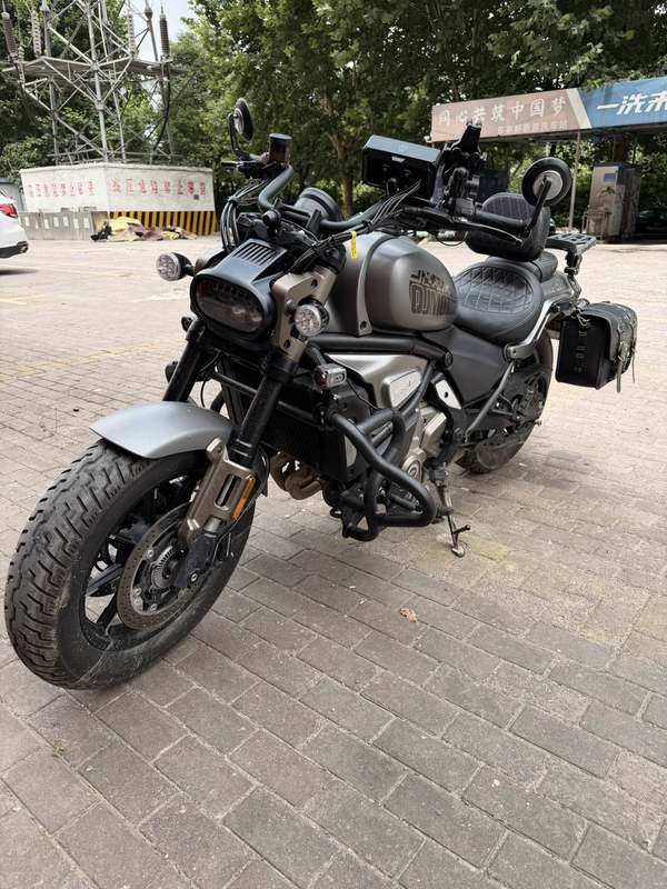 二手QJMOTOR闪700