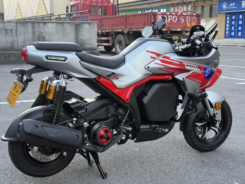 二手QJMOTOR小飞侠