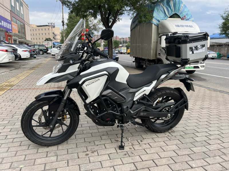 二手五羊本田猛鸷 CB190X