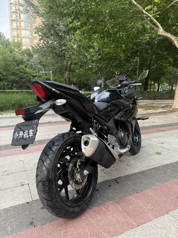 二手豪爵铃木GSX250R