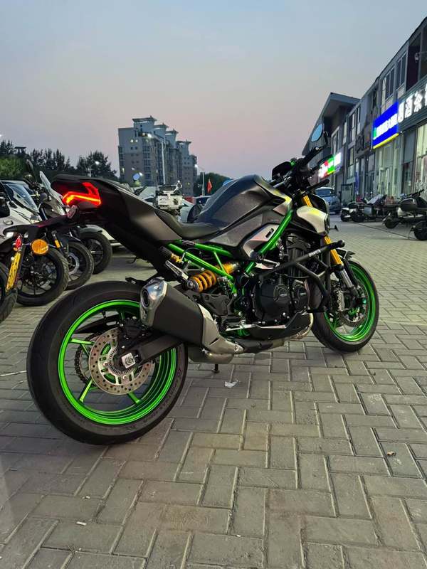 二手川崎Z900