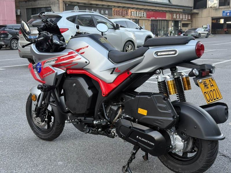二手QJMOTOR小飞侠