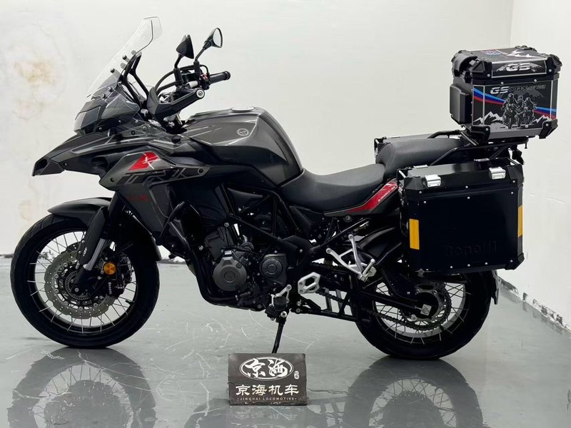 二手贝纳利金鹏 TRK502