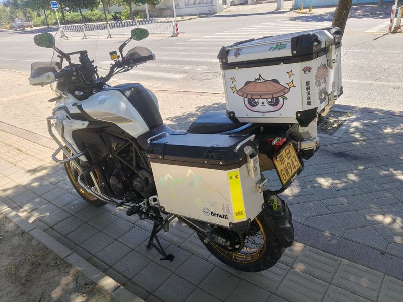 二手贝纳利金鹏 TRK502