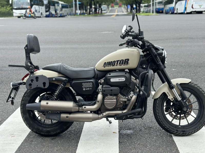 二手QJMOTOR闪300