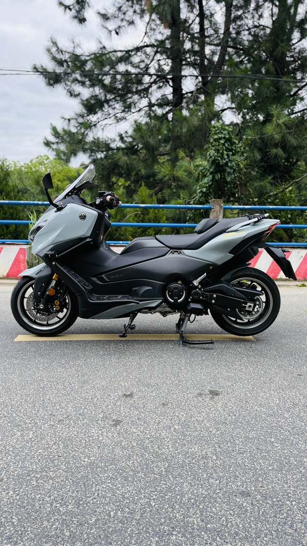 二手雅马哈TMAX