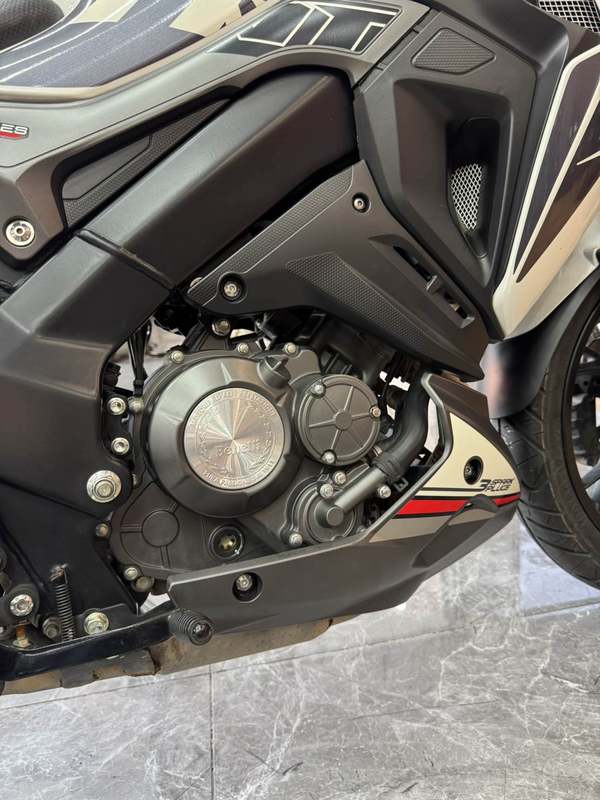 二手贝纳利小迅龙 BN150S