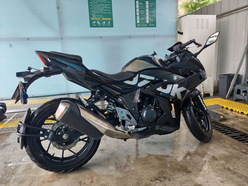 二手豪爵铃木GSX250R