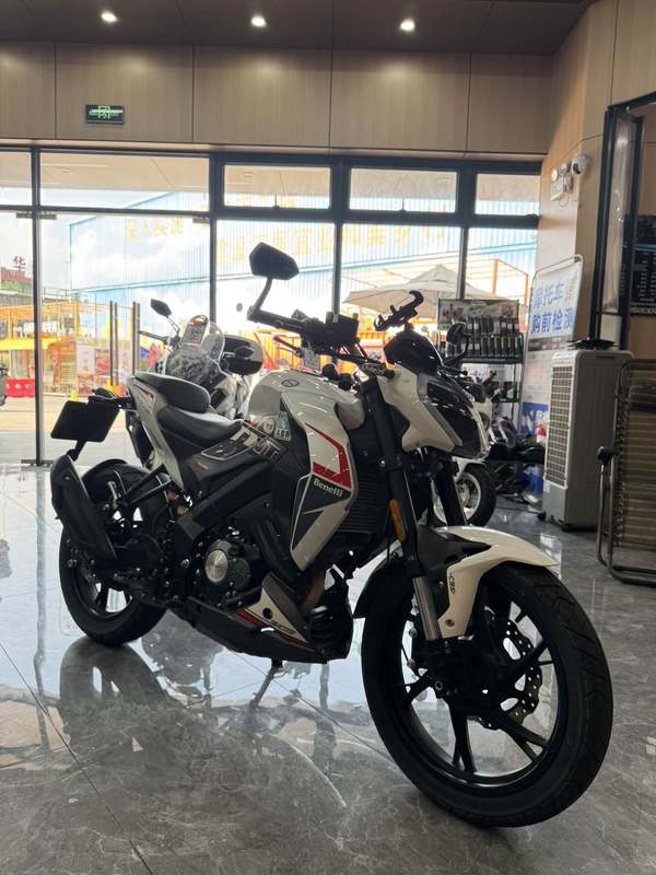 二手贝纳利小迅龙 BN150S
