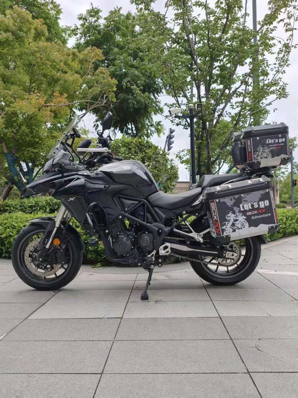 二手贝纳利金鹏 TRK502