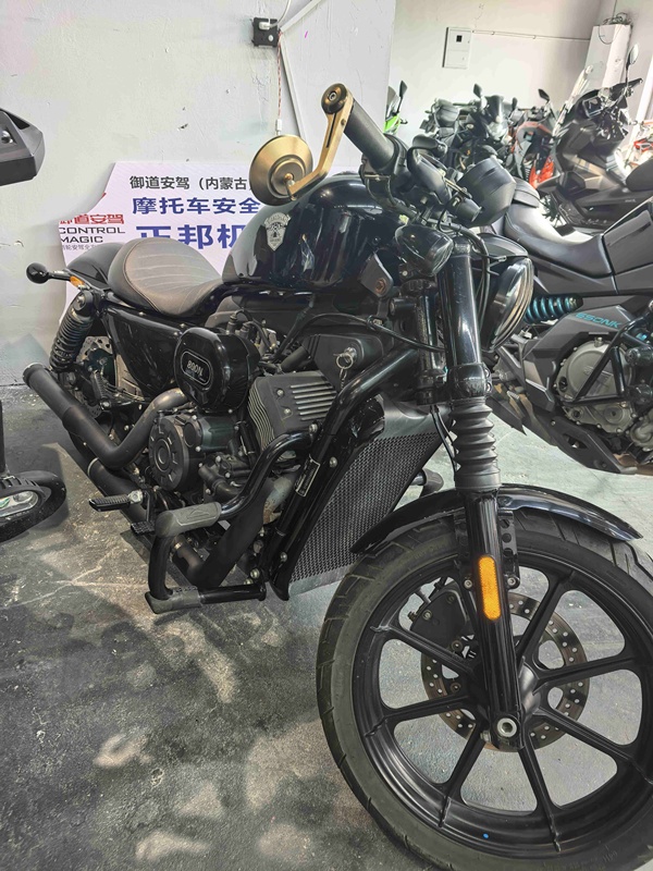 二手香帅硬汉 宽胎