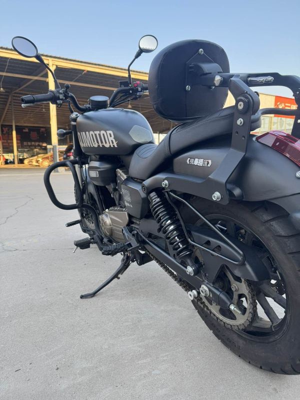 二手QJMOTOR闪300
