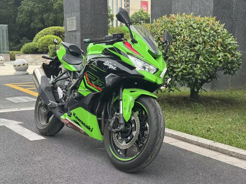二手川崎ZX-4R