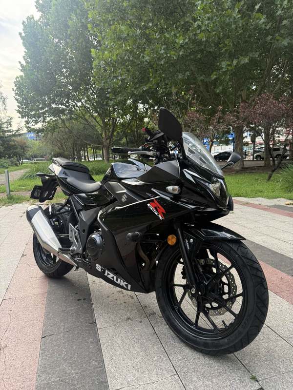 二手豪爵铃木GSX250R